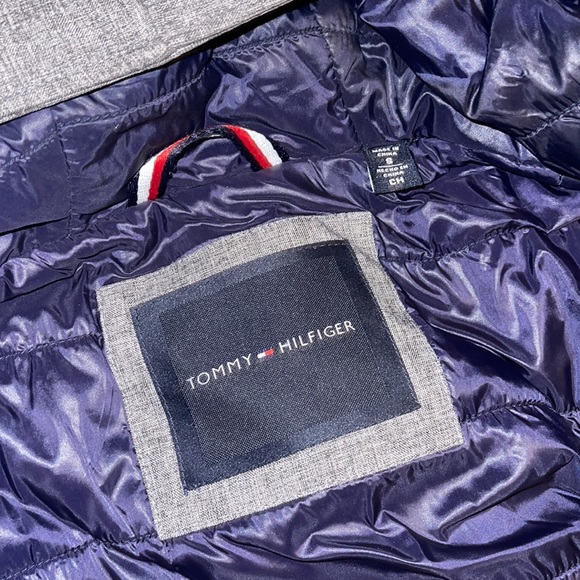 Tommy Hilfiger Small Grey Winter Jacket - Picture 5 of 7